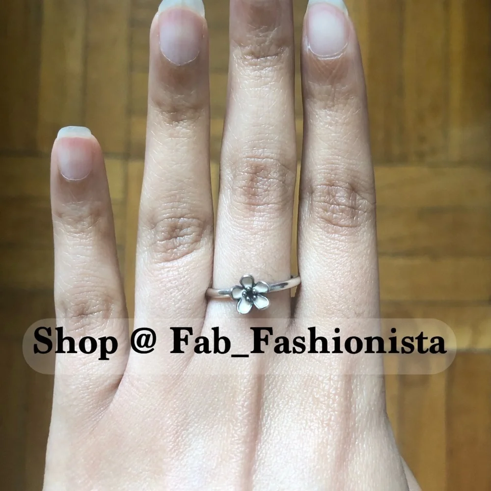 Pandora Sterling Silver Flower ring size 7.5